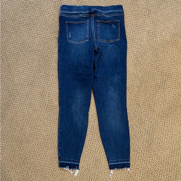 Spanx! Comfy!! Gorgeous color! Perfect distressing. - Picture 2 of 12